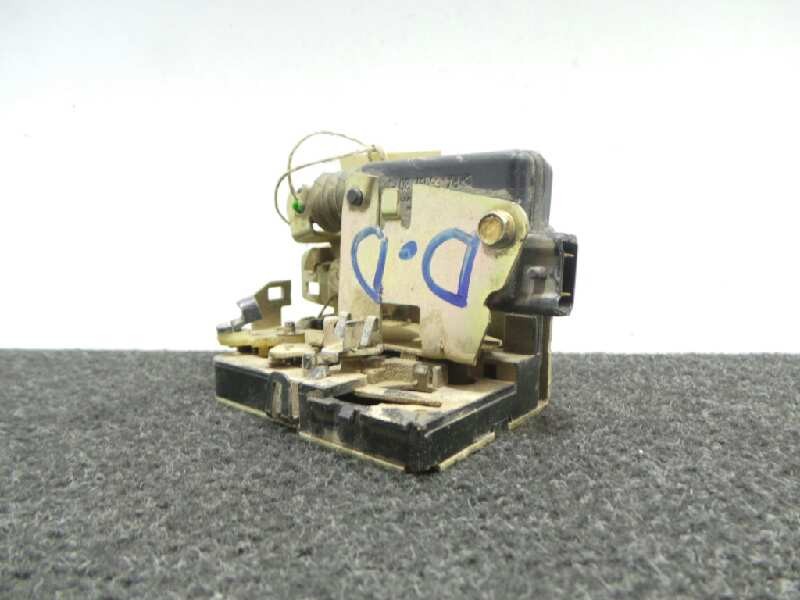 Recambio de cerradura puerta trasera derecha para iveco daily chasis- cabina (1999 =>) 2.3 hpi referencia OEM IAM  CON CIERRE CE