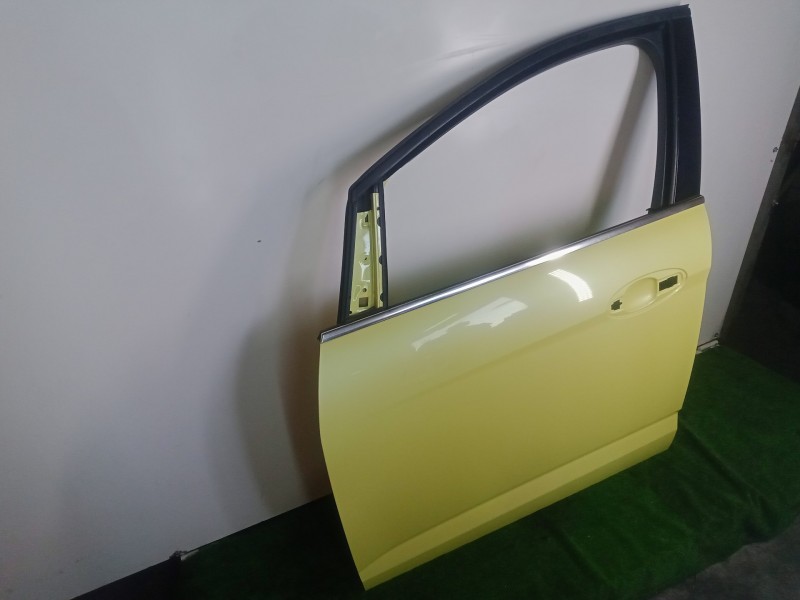Recambio de puerta delantera izquierda para ford c-max 2.0 tdci cat referencia OEM IAM   