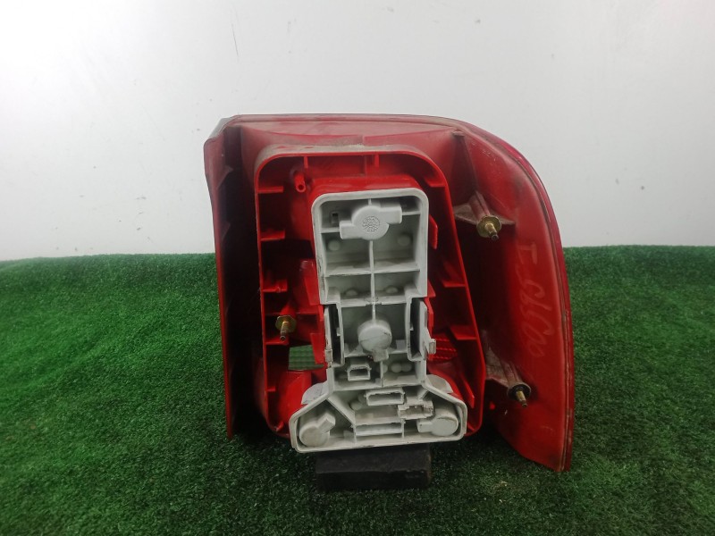 Recambio de piloto trasero izquierdo para volkswagen passat b3/b4 (3a2, 35i) 1.6 referencia OEM IAM 3B5945095F 4 CONECTORES HALO