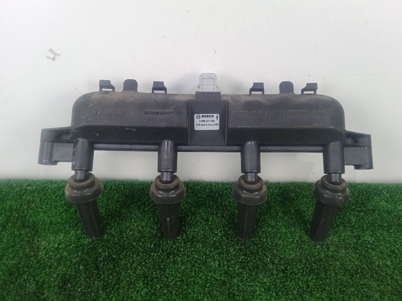 Recambio de bobina encendido para citroën xsara (n1) 1.4 i referencia OEM IAM 0986221035 4.PINES BOSCH