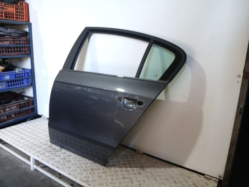 Recambio de puerta trasera izquierda para volkswagen passat b7 (362) 2.0 tdi referencia OEM IAM   GRISS