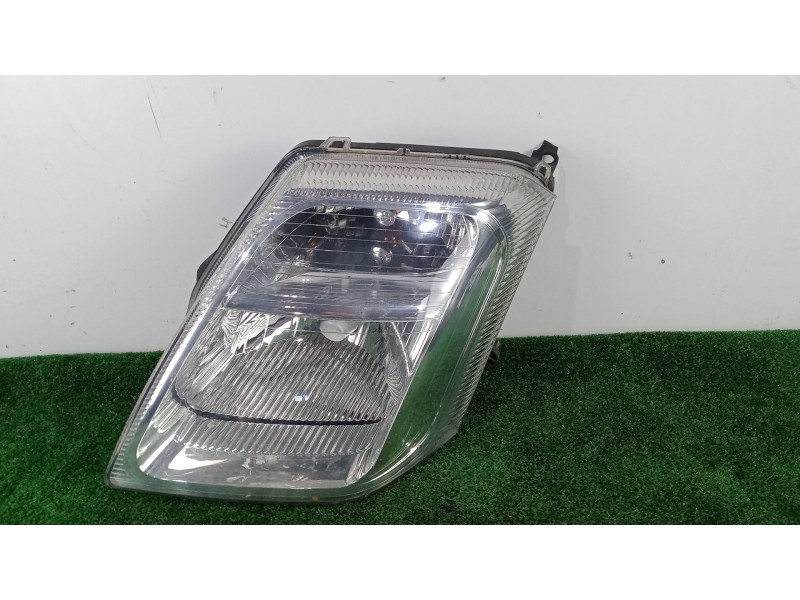 Recambio de faro izquierdo para citroën c2 (jm_) 1.4 hdi referencia OEM IAM 9680128380 03-09 HALOGENO