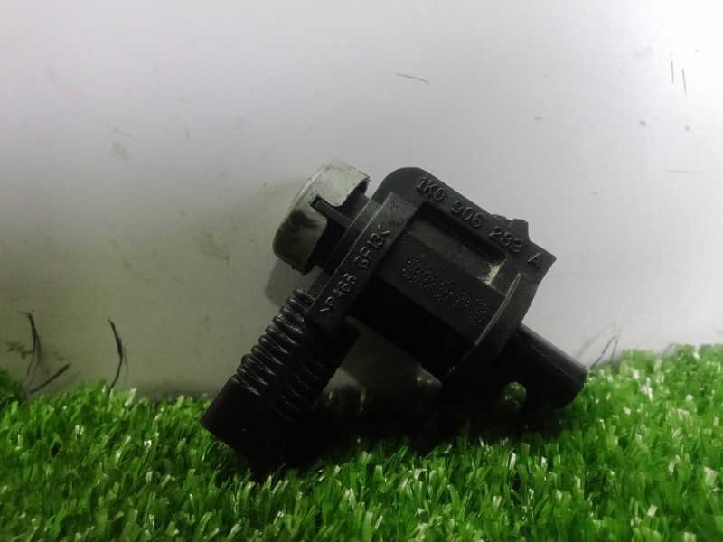 Recambio de valvula de vacio para volkswagen tiguan (5n2) 2.0 tdi referencia OEM IAM 1K0906283A  