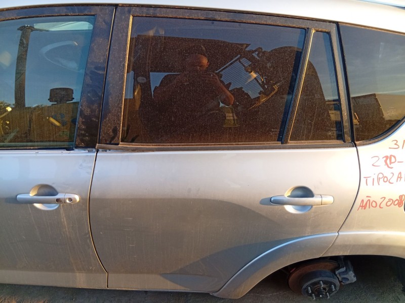 Recambio de puerta trasera izquierda para toyota rav 4 iii (_a3_) 2.2 d 4wd (ala30_) referencia OEM IAM   