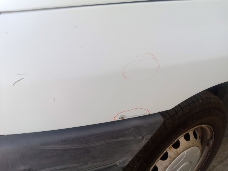 Recambio de aleta delantera izquierda para renault clio i (b/c57_, 5/357_) 1.1 referencia OEM IAM   