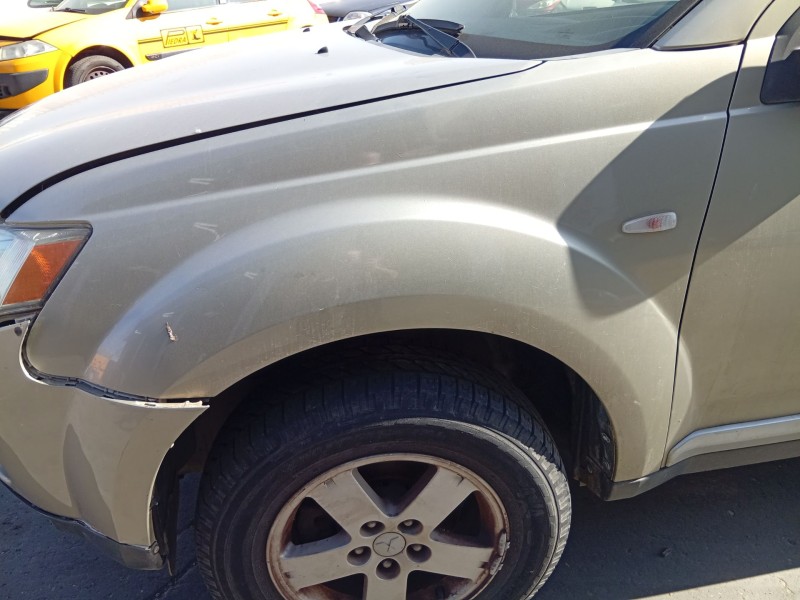 Recambio de aleta delantera izquierda para mitsubishi outlander ii (cw_w) 2.0 di-d (cw8w) referencia OEM IAM   