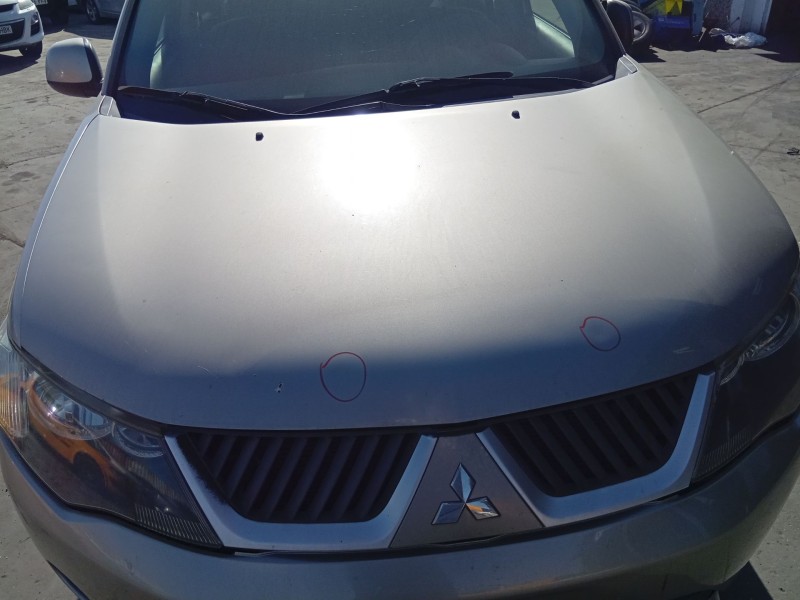 Recambio de capot para mitsubishi outlander ii (cw_w) 2.0 di-d (cw8w) referencia OEM IAM  LEVES ABOLLADURAS 