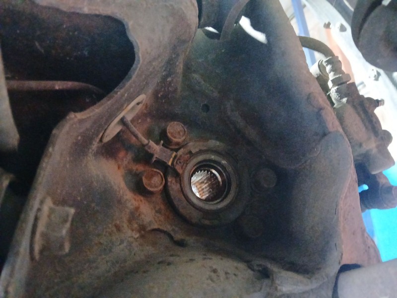 Recambio de mangueta trasera derecha para citroën c4 aircross 1.8 hdi 150 awc referencia OEM IAM   
