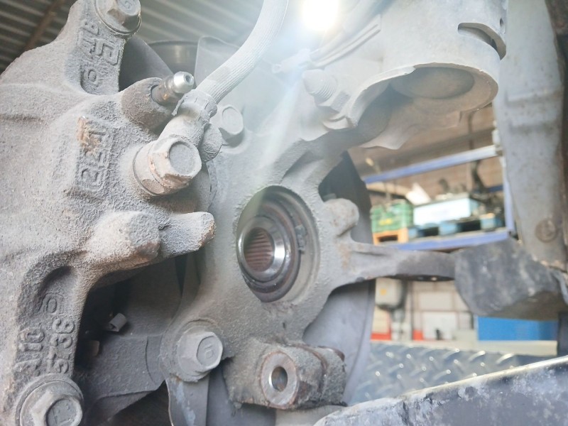 Recambio de mangueta delantera derecha para citroën c4 aircross 1.8 hdi 150 awc referencia OEM IAM   