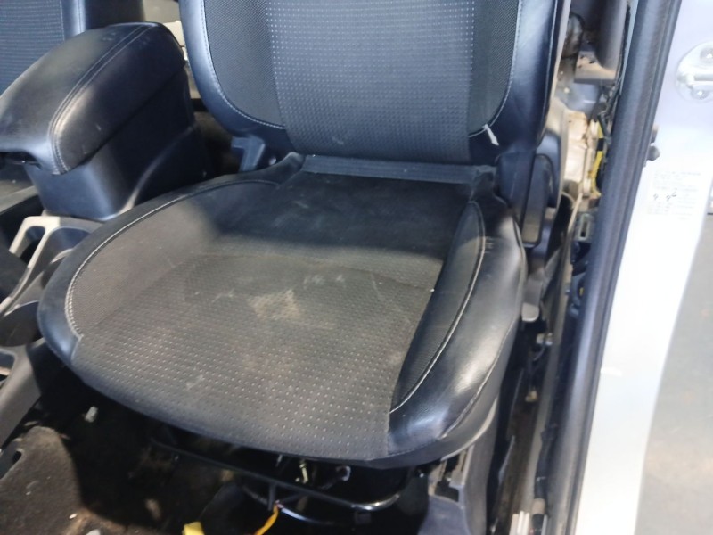 Recambio de asiento delantero izquierdo para citroën c4 aircross 1.8 hdi 150 awc referencia OEM IAM   