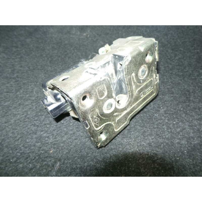 Recambio de cerradura puerta trasera derecha para iveco daily chasis- cabina (1999 =>) 2.3 hpi referencia OEM IAM  CON CIERRE CE