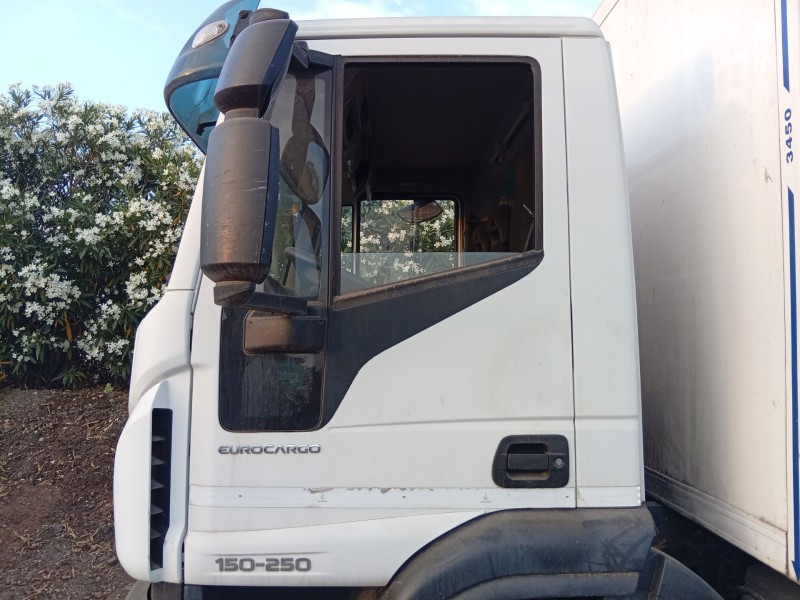 Recambio de puerta delantera izquierda para iveco eurocargo 150-250 referencia OEM IAM  2016 