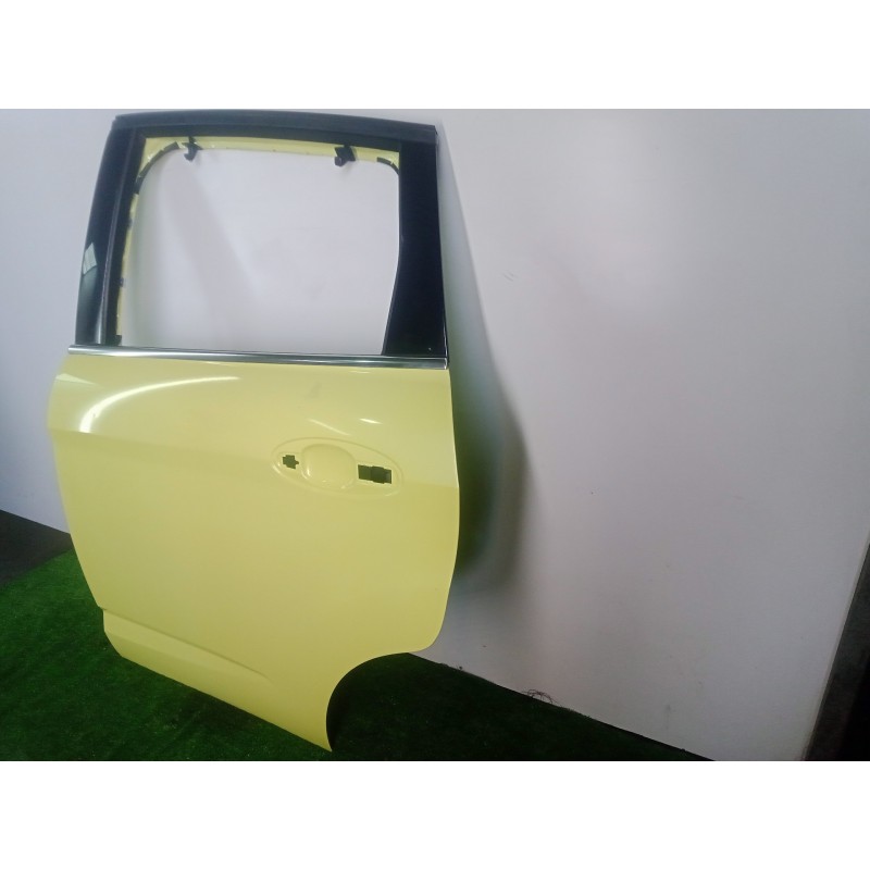 Recambio de puerta trasera izquierda para ford c-max 2.0 tdci cat referencia OEM IAM   