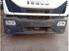 Recambio de paragolpes delantero para iveco eurocargo 150-250 referencia OEM IAM 5801690583  
