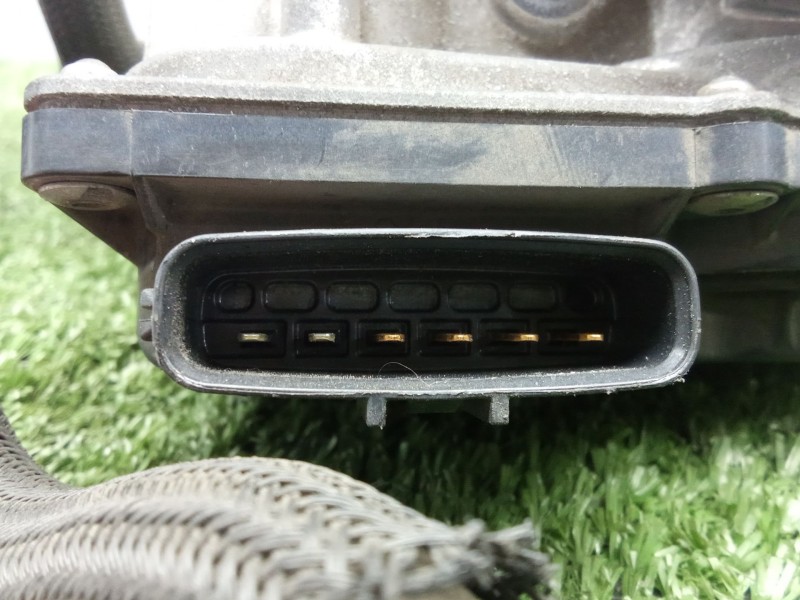Recambio de caja mariposa para toyota avensis sedán (_t27_) 1.8 (zrt271_) referencia OEM IAM 220300T050 6.PINES 