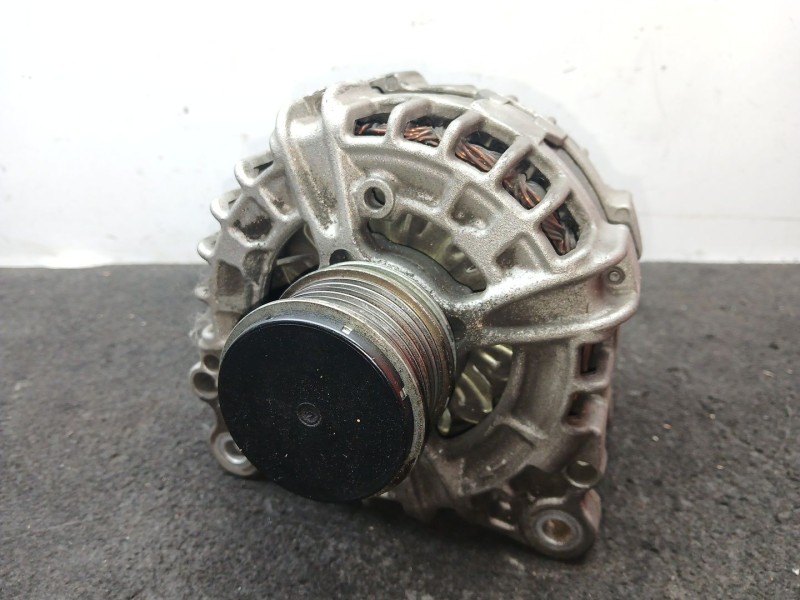 Recambio de alternador para volkswagen passat b7 (362) 2.0 tdi referencia OEM IAM 03L903024F - 0125811027 BOSCH 