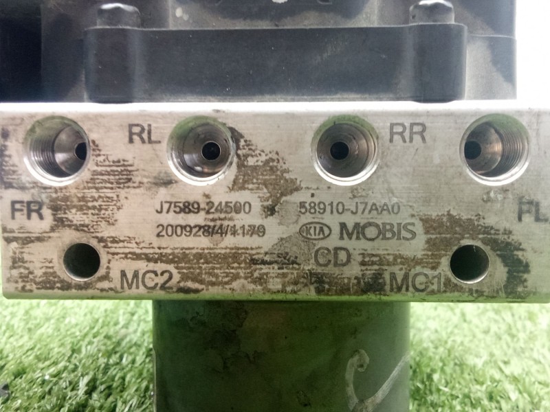 Recambio de abs para kia ceed (cd) 1.6 crdi 136 referencia OEM IAM J758934500 - 5ONK901067 - 6158941600  
