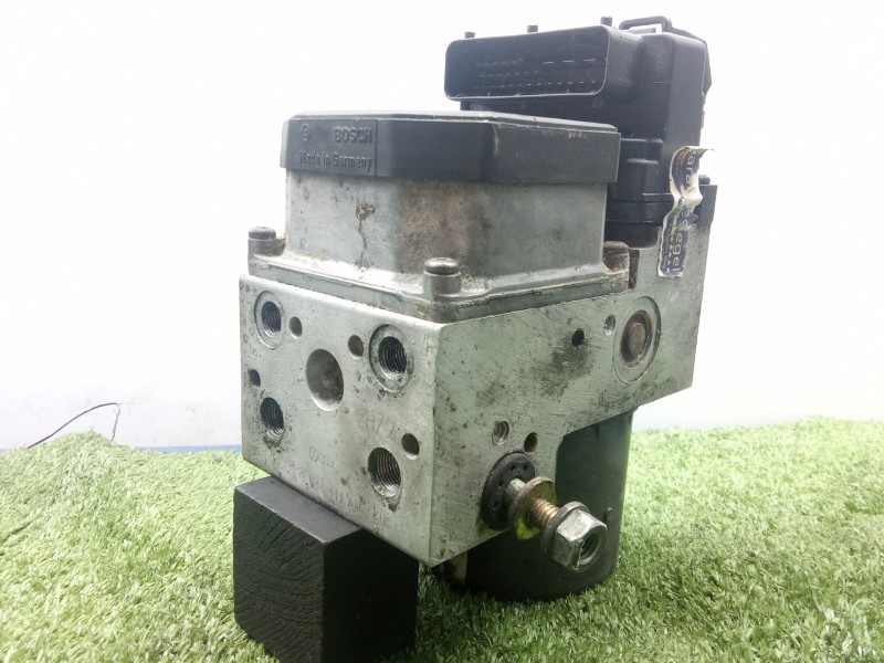 Recambio de abs para volkswagen passat b5 (3b2) 1.9 tdi referencia OEM IAM 0265220525 - 8E0614111AH - 0273004358  BOSCH