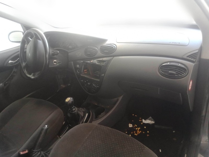 ford focus i sedán (dfw) del año 2002
