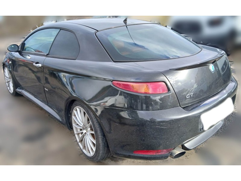 alfa romeo gt (937_) del año 2005