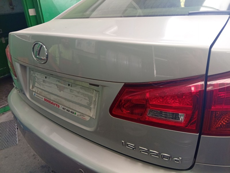 Recambio de tapa maletero para lexus is ii (_e2_) 220d (ale20) referencia OEM IAM   