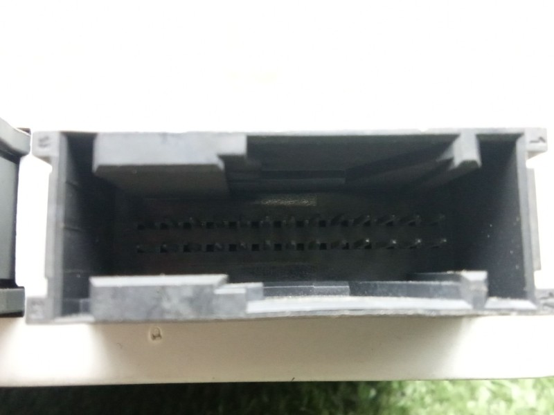Recambio de modulo electronico para bmw serie 3 berlina (e46) 320d referencia OEM IAM 61358385541  
