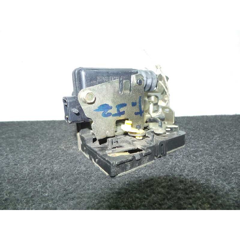 Recambio de cerradura puerta trasera izquierda para iveco daily chasis- cabina (1999 =>) 2.3 hpi referencia OEM IAM  CON CIERRE 