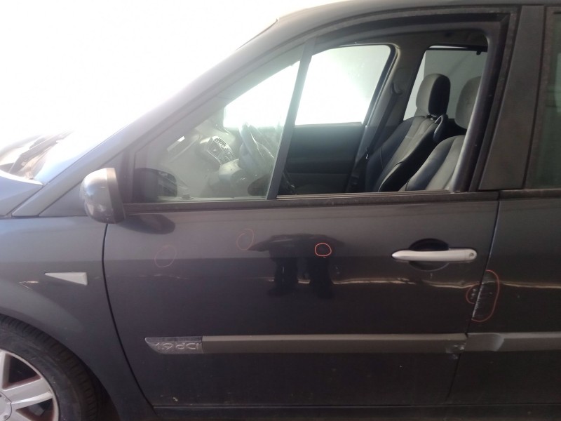 Recambio de puerta delantera izquierda para renault grand scénic ii (jm0/1_) 1.9 dci (jm14) referencia OEM IAM   