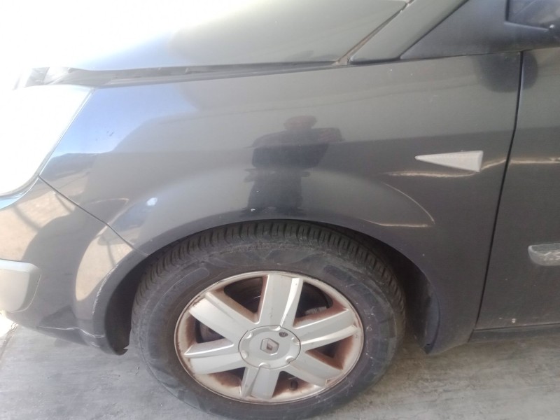 Recambio de aleta delantera izquierda para renault grand scénic ii (jm0/1_) 1.9 dci (jm14) referencia OEM IAM   