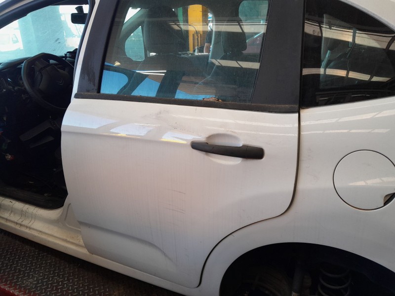 Recambio de puerta trasera izquierda para citroën c3 ii (sc_) 1.0 vti 68 referencia OEM IAM   