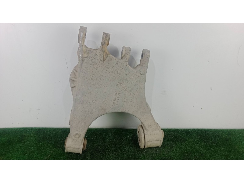 Recambio de brazo suspension inferior trasero derecho para alfa romeo stelvio (949_) 2.0 q4 (949.axf2a) referencia OEM IAM 21039