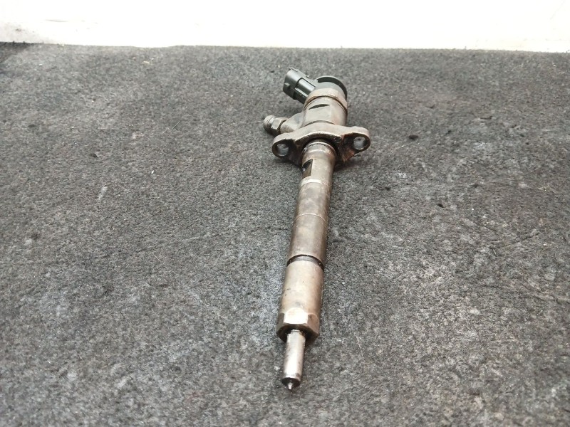 Recambio de inyector para peugeot 5008 (0u_, 0e_) 1.6 hdi referencia OEM IAM 0445110297  