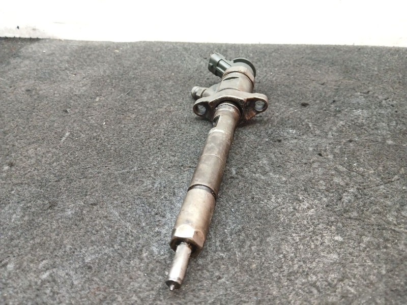 Recambio de inyector para peugeot 5008 (0u_, 0e_) 1.6 hdi referencia OEM IAM 0445110297  
