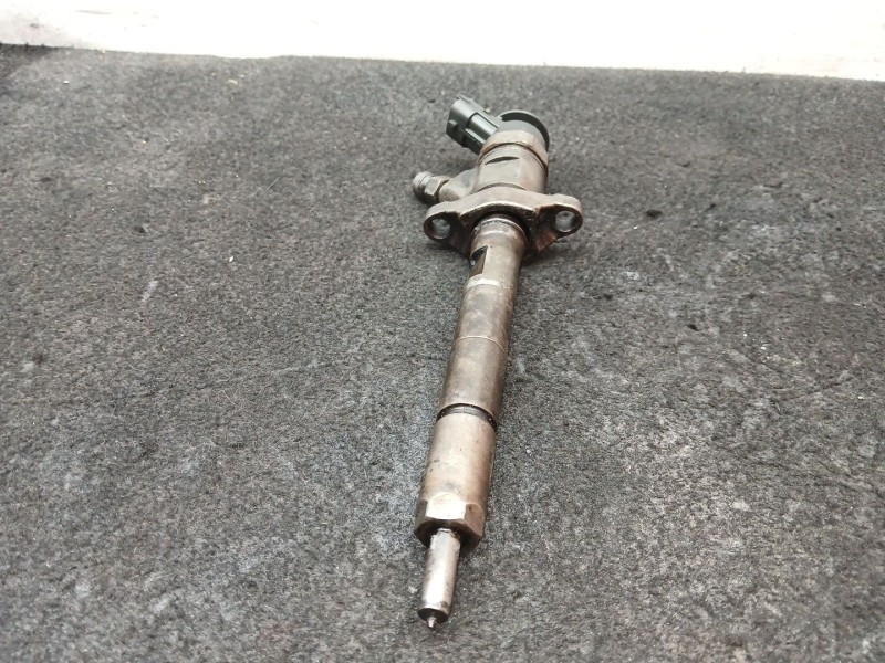 Recambio de inyector para peugeot 5008 (0u_, 0e_) 1.6 hdi referencia OEM IAM 0445110297  