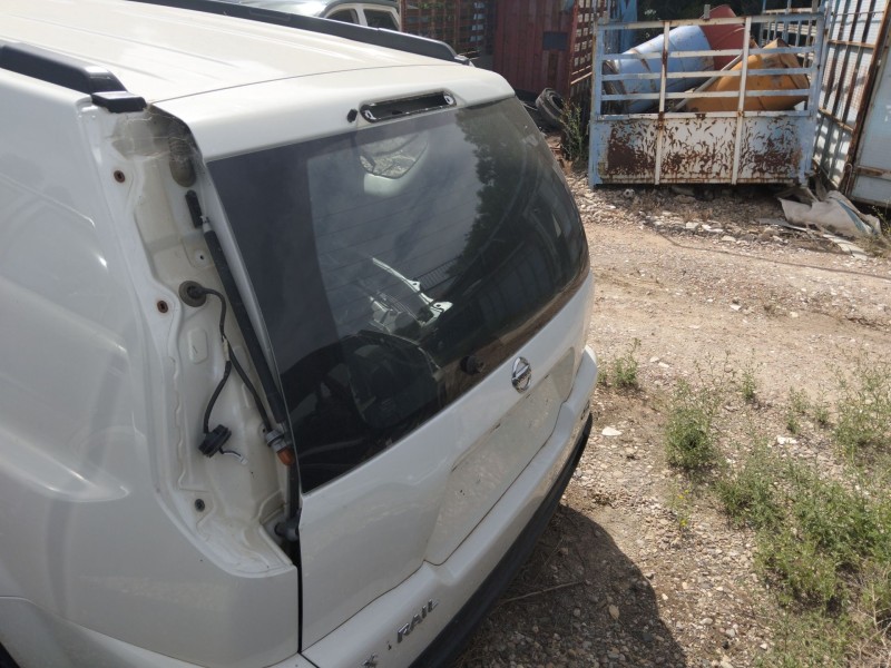 Recambio de porton trasero para nissan x-trail ii (t31) 2.0 dci 4x4 referencia OEM IAM   
