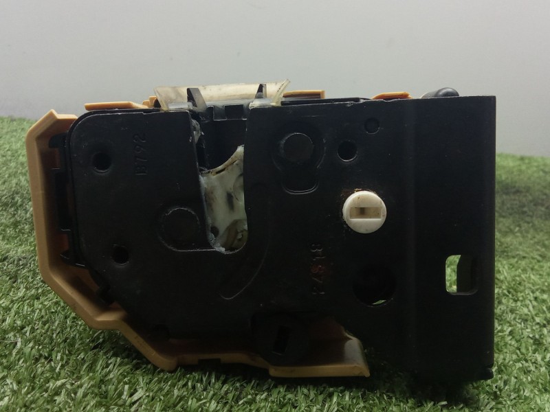 Recambio de cerradura puerta trasera izquierda para alfa romeo stelvio (949_) 2.0 q4 (949.axf2a) referencia OEM IAM 50536550 ELE