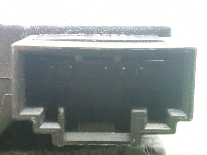 Recambio de motor apertura trampillas climatizador para alfa romeo stelvio (949_) 2.0 q4 (949.axf2a) referencia OEM IAM 11380042