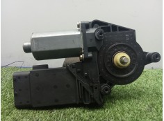 Recambio de motor elevalunas delantero derecho para volkswagen passat berlina (3b3) 1.9 tdi referencia OEM IAM 0130821694  