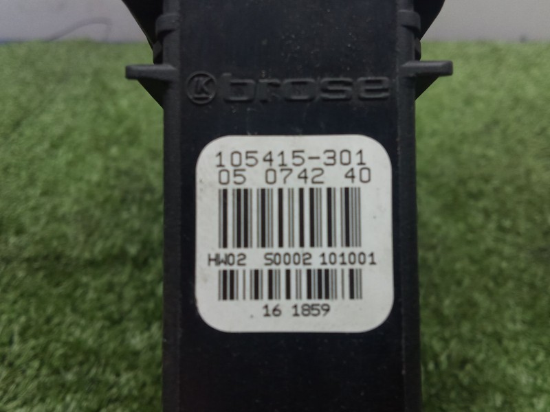 Recambio de motor elevalunas delantero derecho para volkswagen passat berlina (3b3) 1.9 tdi referencia OEM IAM 0130821694  