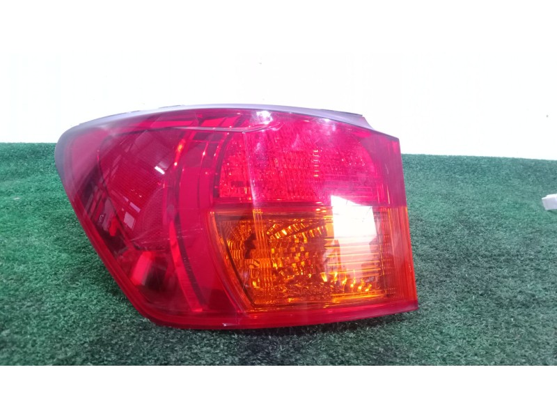 Recambio de piloto trasero izquierdo para lexus is ii (_e2_) 220d (ale20) referencia OEM IAM  4.PINES WY21W - LED