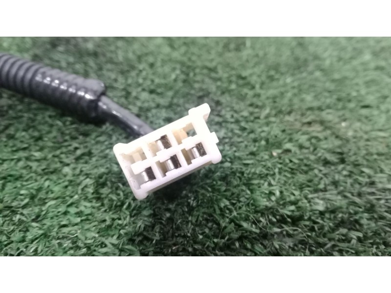 Recambio de piloto trasero derecho para lexus is ii (_e2_) 220d (ale20) referencia OEM IAM  4.PINES W21W - LED