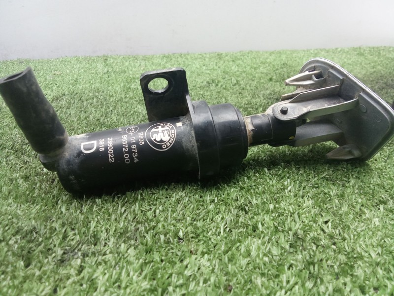 Recambio de lavafaro para alfa romeo stelvio (949_) 2.0 q4 (949.axf2a) referencia OEM IAM 2860022  