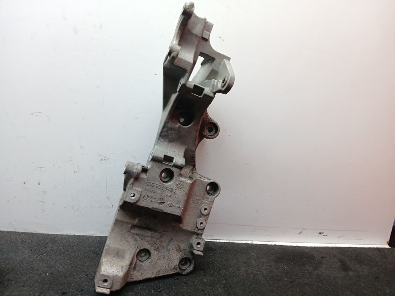 Recambio de soporte alternador para dodge caliber 2.0 16v crd cat referencia OEM IAM 03G903143E  