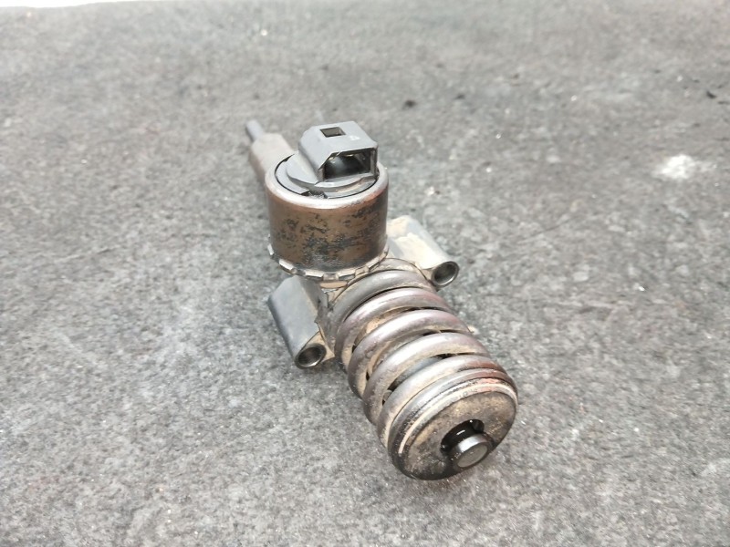 Recambio de inyector para audi a3 (8p1) 2.0 tdi 16v referencia OEM IAM   