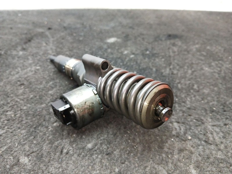 Recambio de inyector para mitsubishi grandis (na_w) 2.0 di-d (na8w) referencia OEM IAM 03G130073G - 0414720404  