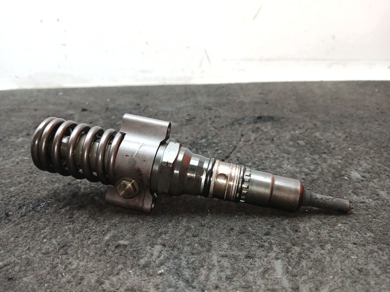 Recambio de inyector para mitsubishi grandis (na_w) 2.0 di-d (na8w) referencia OEM IAM 03G130073G - 0414720404  