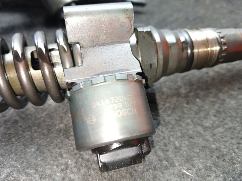 Recambio de inyector para mitsubishi grandis (na_w) 2.0 di-d (na8w) referencia OEM IAM 03G130073G - 0414720404  