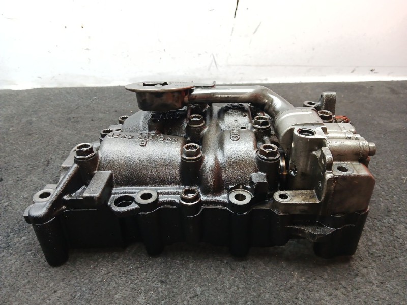 Recambio de bomba aceite para dodge caliber 2.0 16v crd cat referencia OEM IAM 03G103537B  