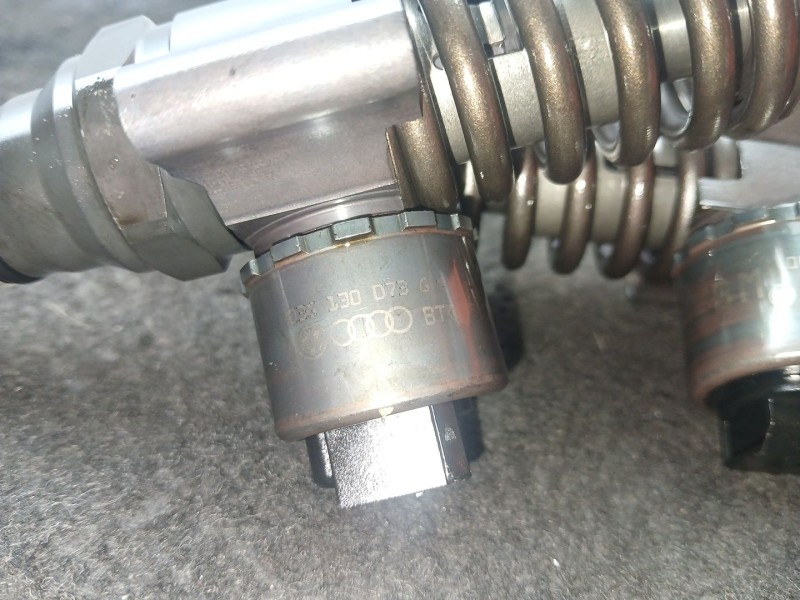 Recambio de inyector para mitsubishi grandis (na_w) 2.0 di-d (na8w) referencia OEM IAM 03G130073G - 0414720404  