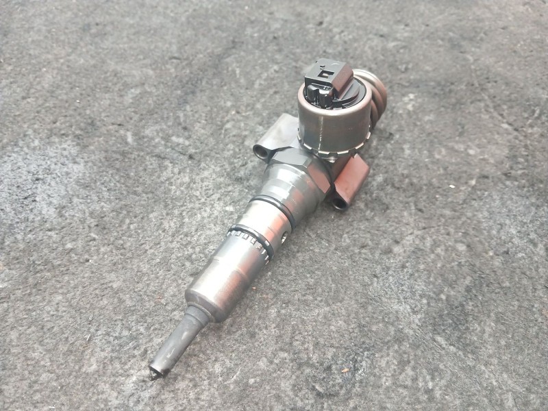 Recambio de inyector para mitsubishi grandis (na_w) 2.0 di-d (na8w) referencia OEM IAM 03G130073G - 0414720404  